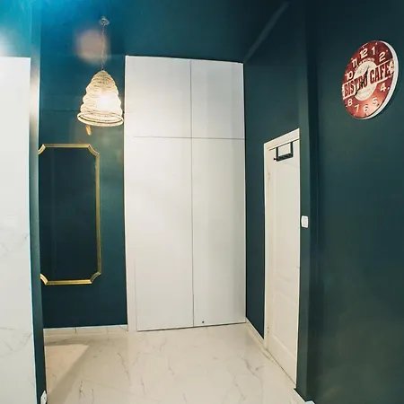 Yourapart Starowka Z Jacuzzi * Warszawa